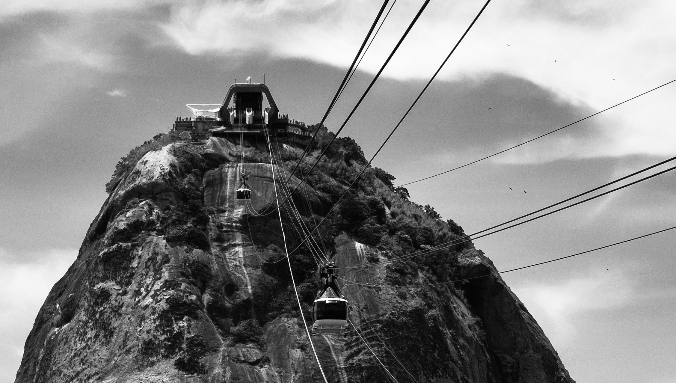 Sugarloaf Mountain and its cable car wires against the sky